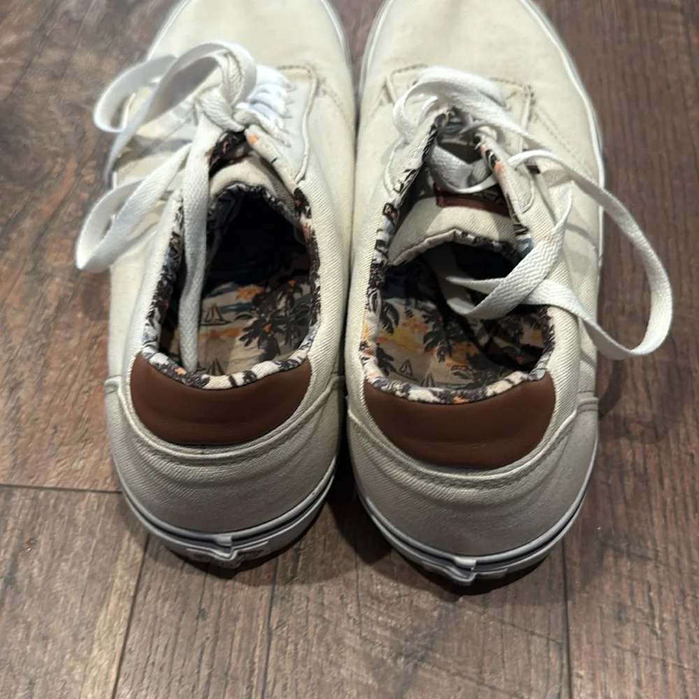 MENS VANS CREAM CANVAS SHOE